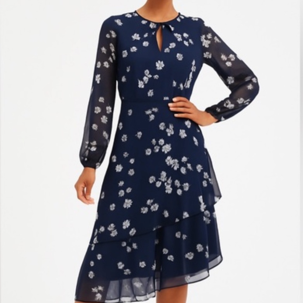 Navy Floral Long Sleeve Tiered Midi Dress – Banana Republic Size 2